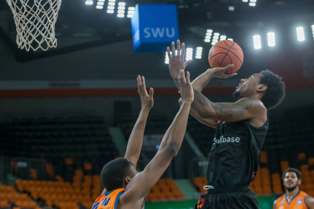 宁旧将哈德 宁旧将哈德