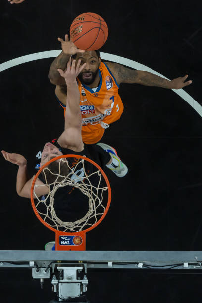 在接受采访 在接受采访