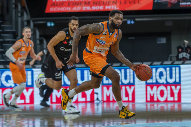 类似的戏剧 类似的戏剧